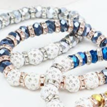 Load image into Gallery viewer, Dazzling Elegance Glass Bead Bracelet
