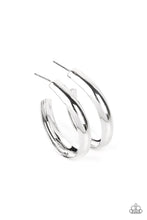 Load image into Gallery viewer, Paparazzi Earring Champion Curves - Silver