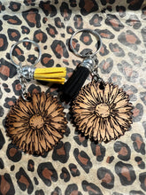 Load image into Gallery viewer, Sunflower Keychain