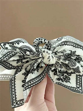 Vintage Pattern Claw clip with Bow