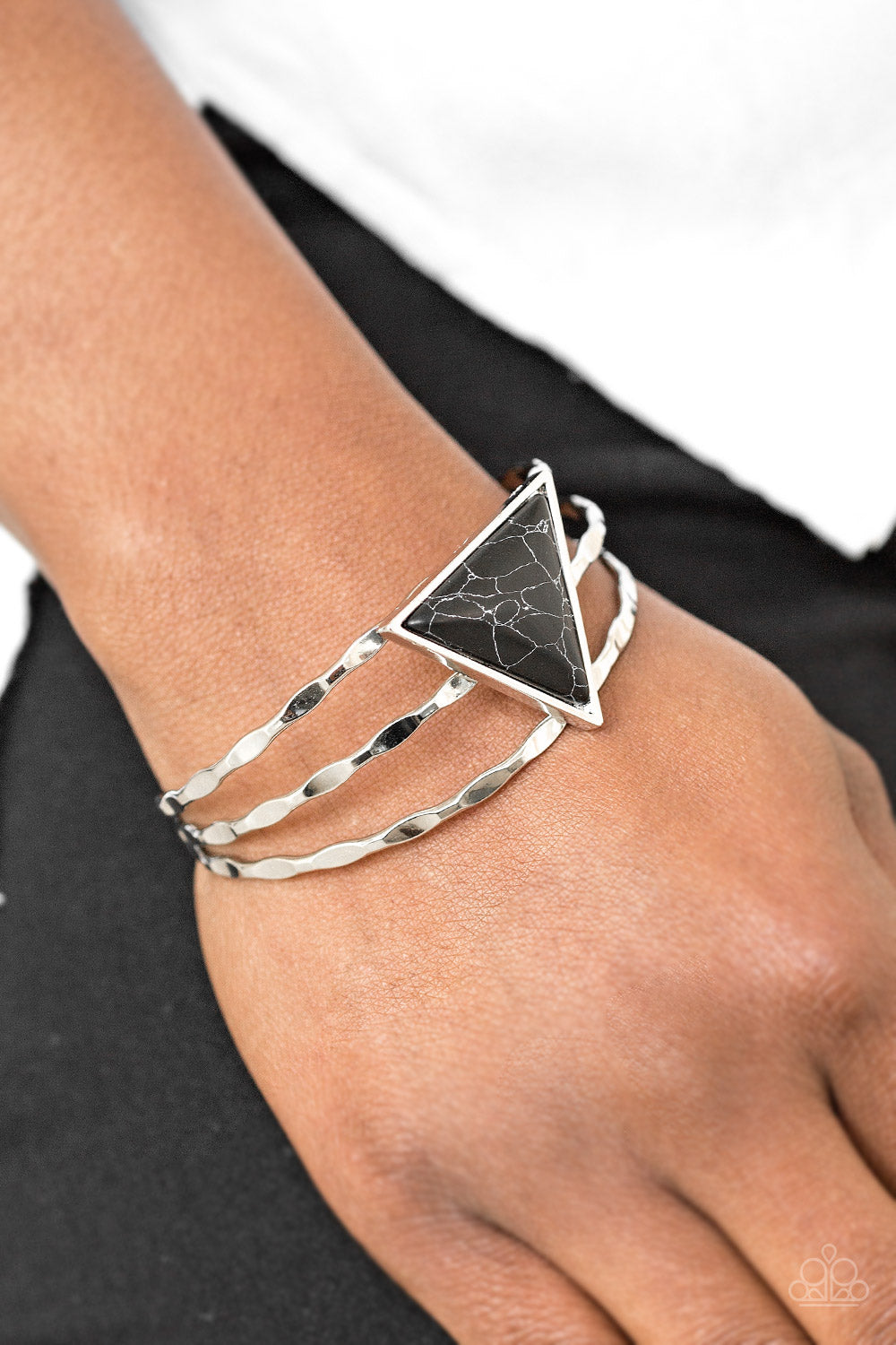 Paparazzi Put Up A FRONTIER - Black Stone - Hammered Shimmer Silver Cuff - Bracelet - $5 Jewelry With Ashley Swint