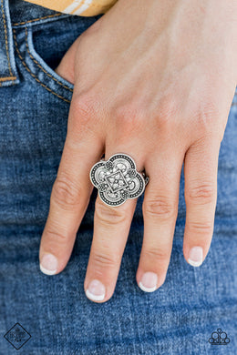 Paparazzi Your Royal Rogue-ness - Silver Ring - Trend Blend Fashion Fix Exclusive June 2019 - $5 Jewelry With Ashley Swint