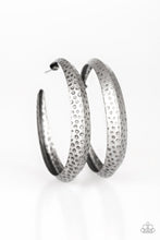 Load image into Gallery viewer, Paparazzi Jungle To Jungle - Silver - Thick Hammered Silver - Earrings - $5 Jewelry With Ashley Swint