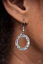 Load image into Gallery viewer, Paparazzi Jammin Jungle - Silver Necklace - Trend Blend Fashion Fix Exclusive June 2019 - $5 Jewelry With Ashley Swint