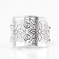 Load image into Gallery viewer, Paparazzi Ring ~ Wild Meadows - Silver - $5 Jewelry with Ashley Swint