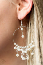 Load image into Gallery viewer, Paparazzi Fiercely 5th Avenue - Complete Trend Blend Fashion Fix Set - May 2019 - $5 Jewelry With Ashley Swint