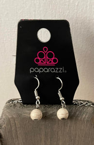 Paparazzi Sandstone Savannahs - White - Necklace & Earrings