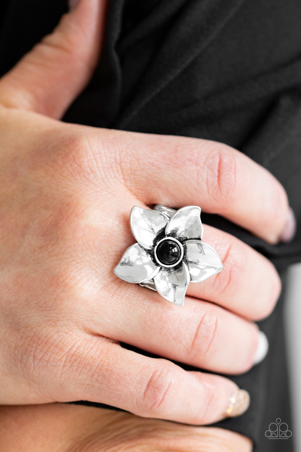 Flower shower black store ring