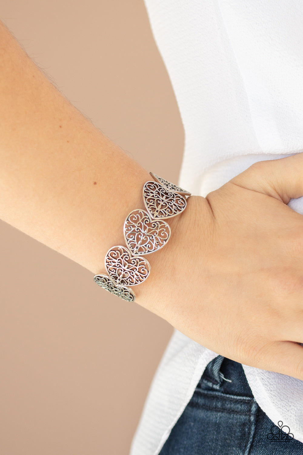 Paparazzi Keep Love In Your Heart Silver Stretchy Band