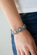 Load image into Gallery viewer, Paparazzi Rural Fields - Silver - Stretchy Bands - Bracelet - $5 Jewelry with Ashley Swint