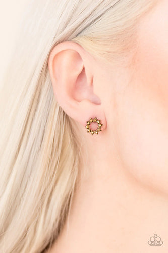 Paparazzi - Richly Resplendent - Brass Post - Post Earrings