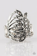 Load image into Gallery viewer, Paparazzi Perennial Paradise - Silver - Ring