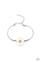 Load image into Gallery viewer, PRE-ORDER - Paparazzi Cottage Season - White Daisy Encased in Glass - Bracelet - $5 Jewelry with Ashley Swint