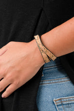 Load image into Gallery viewer, Paparazzi Space Warp - Green - Glitter Earthy Cork - Double Wrap Bracelet - $5 Jewelry with Ashley Swint