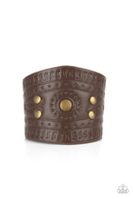 Load image into Gallery viewer, PRE-ORDER - Paparazzi Orange County - Brass - Bracelet - $5 Jewelry with Ashley Swint