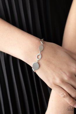 PAPARAZZI OVAL and Out - Silver LOOK FOR THE NECKLACE! - $5 Jewelry with Ashley Swint