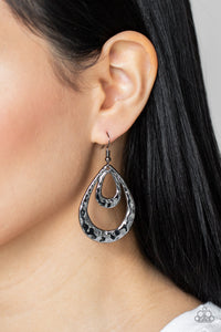 PRE-ORDER - Paparazzi Museum Muse - Black Gunmetal - Earrings - $5 Jewelry with Ashley Swint