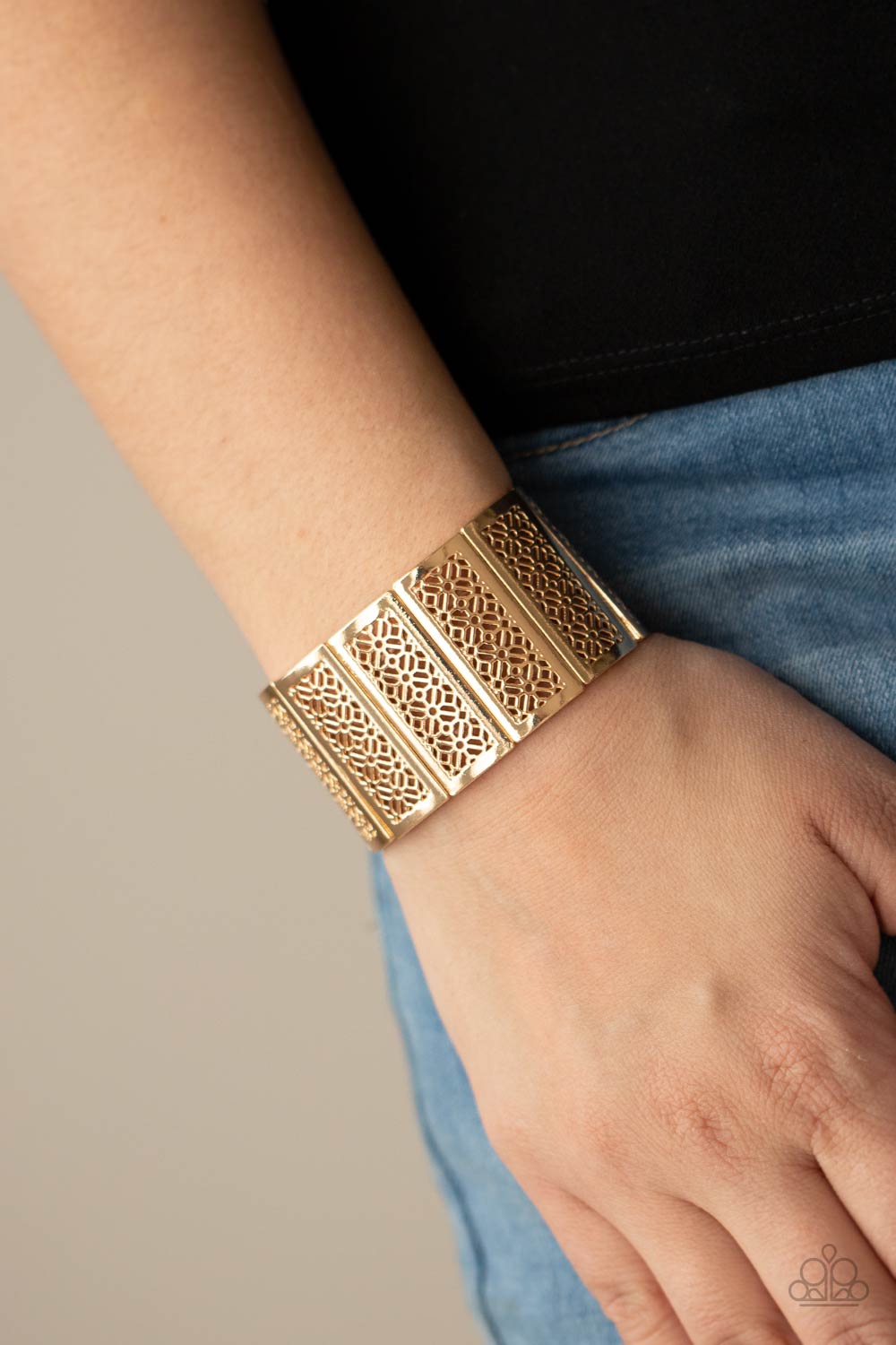 PRE-ORDER - Paparazzi Thai Terrariums - Gold - Bracelet - $5 Jewelry with Ashley Swint
