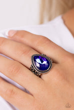 Load image into Gallery viewer, Paparazzi Supernatural Sparkle - Purple Ring