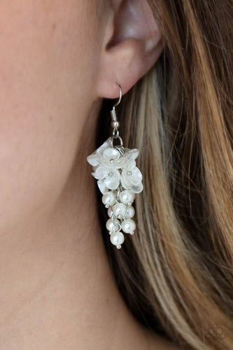 PAPARAZZI Bountiful Bouquets - White - $5 Jewelry with Ashley Swint