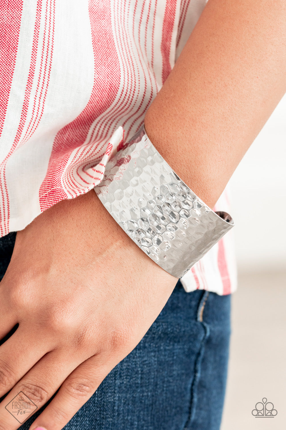 Paparazzi Simmering Shimmer - Silver - Thick Cuff Bracelet - Fashion Fix / Trend Blend Exclusive August 2019 - $5 Jewelry With Ashley Swint
