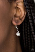 Load image into Gallery viewer, Paparazzi Spring Splash - Green / White Pearls - Necklaces and matching Earrings - $5 Jewelry With Ashley Swint