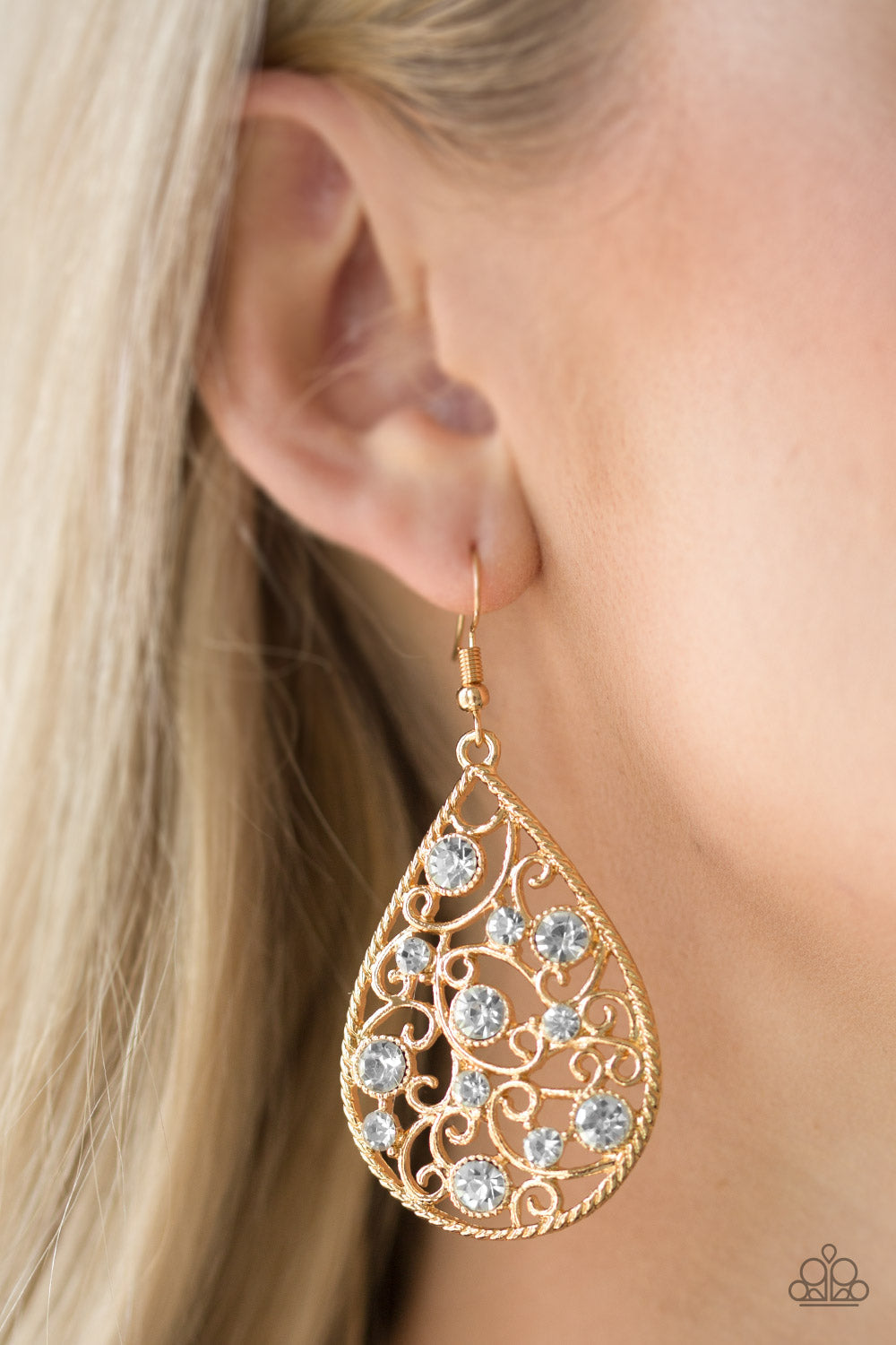 Paparazzi Certainly Courtier - Gold - Earrings