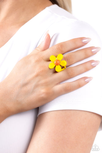 Paparazzi Groovy Genre - Yellow Flower Ring NEW
