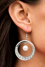 Load image into Gallery viewer, Paparazzi The Icon-ista - White Pearl Earrings - Fashion Fix / Trend Blend March 2019 - $5 Jewelry With Ashley Swint